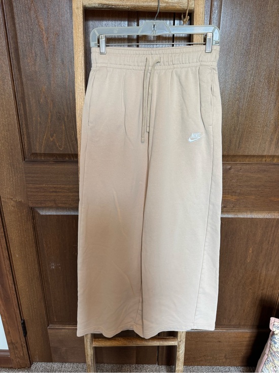 Nike Pants - Nike Kids Beige Elastic Waist Sweatpants